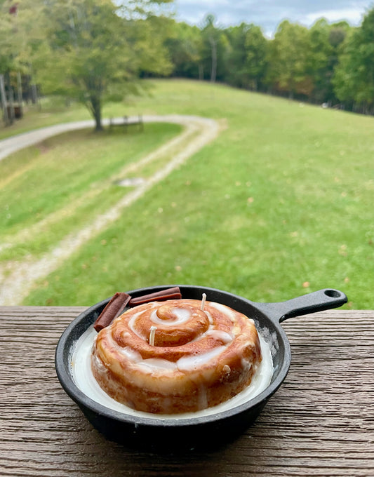 Cinnamon Bun Dessert Candle